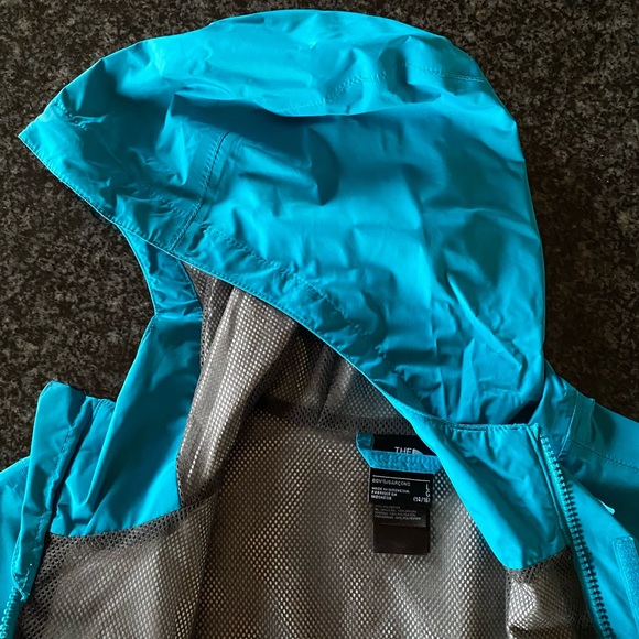 EUC The North Face windbreaker - Picture 4 of 7